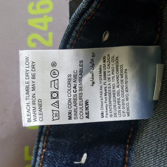 CT269 Chico's So Slimming Girlfriend Slim Leg Ankle Jean 10R - Picture 7 of 7